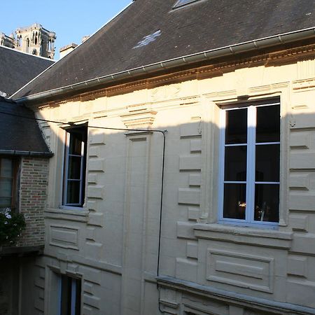 Le Refuge Des Cordeliers Apartman Laon Kültér fotó