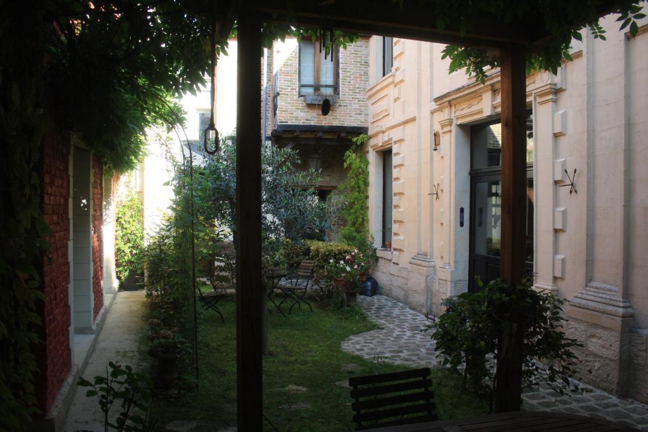 Le Refuge Des Cordeliers Apartman Laon Kültér fotó